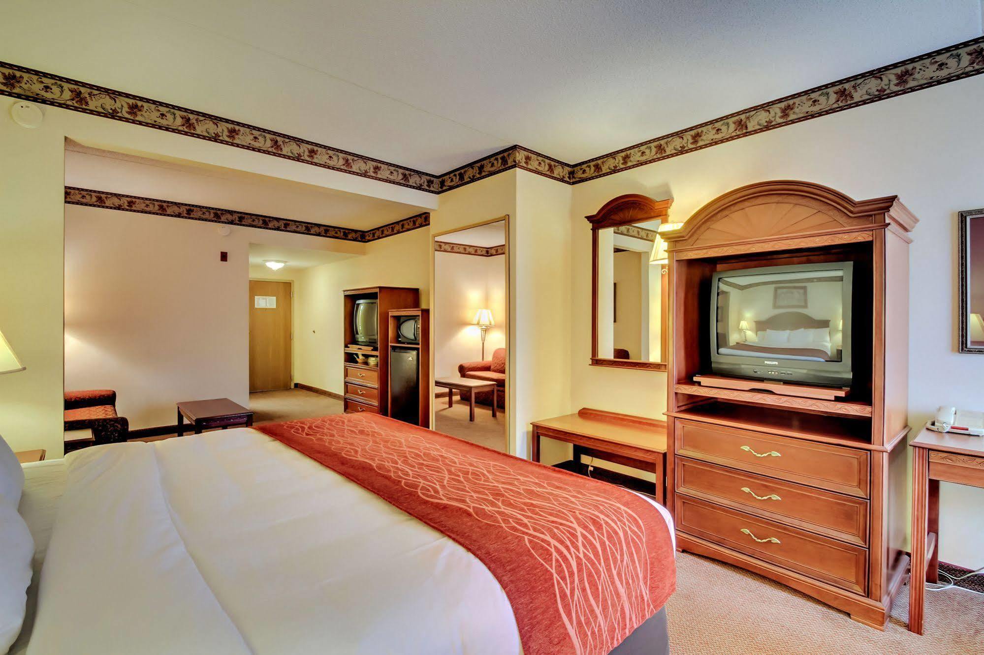 Quality Inn & Suites Bel Air I-95 Exit 77A Dış mekan fotoğraf